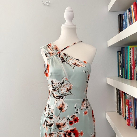 Lavish Alice One Shoulder Cut Out Asymmetric Midi Dress In Floral Print sz 4 - Picture 6 of 16